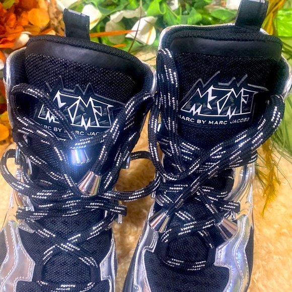 MARC JACOBS - Picture 2 of 10